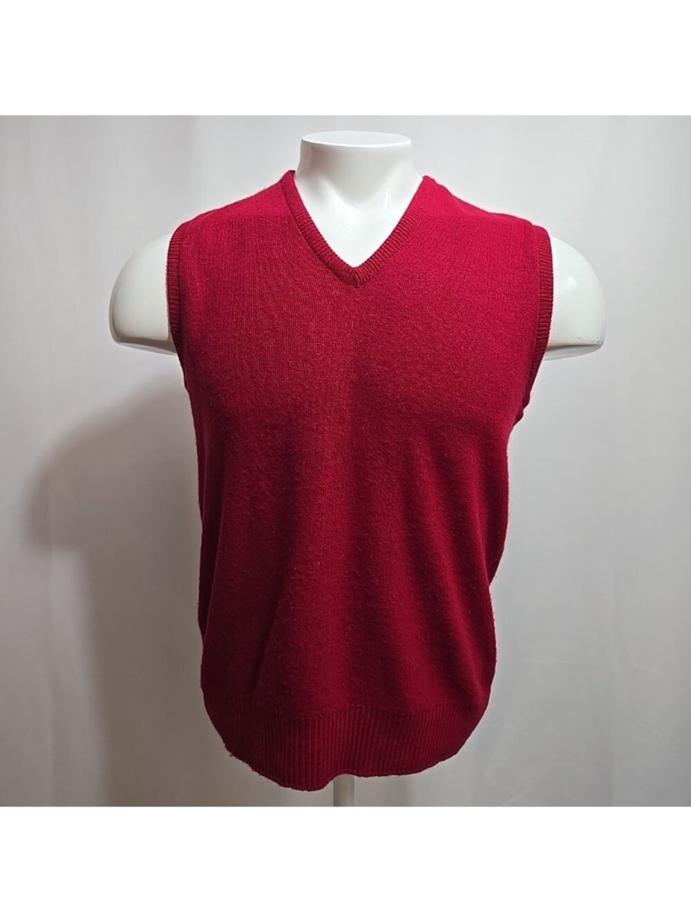 Vintage Revere Sweater Vest Mens Size Medium Red 100% Orlon 60s 70s Grandpa